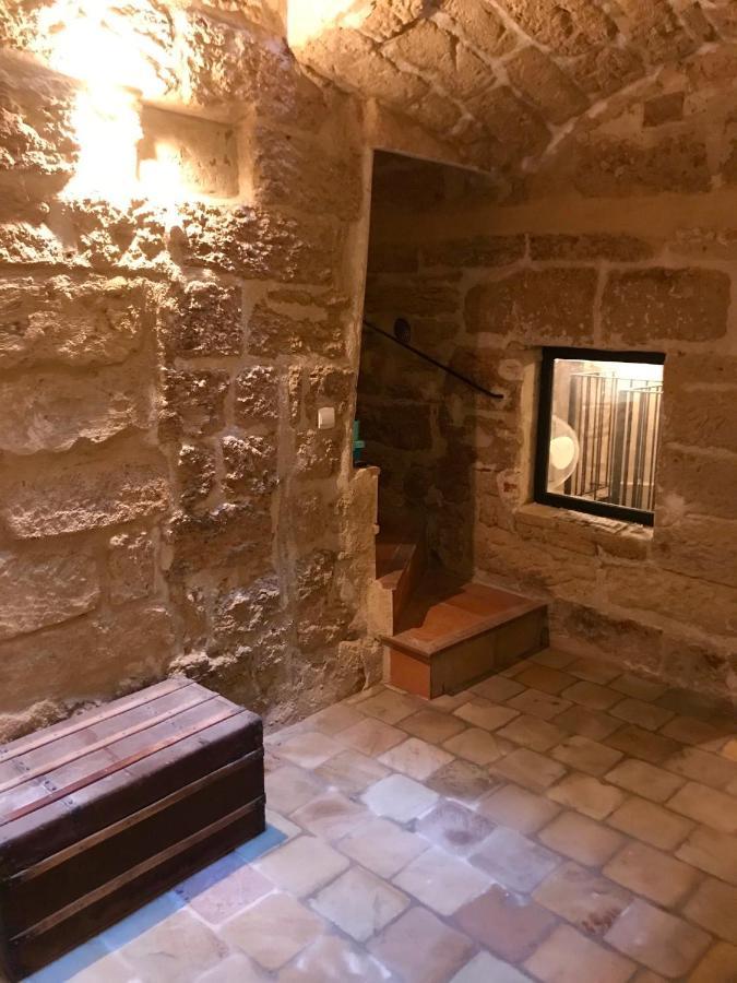 Maison de Roche-Uzès Centre Historique L' Ucetia Extérieur photo